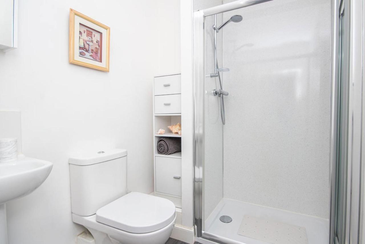 Flat 3 Barron House Apartment แนร์น ภายนอก รูปภาพ