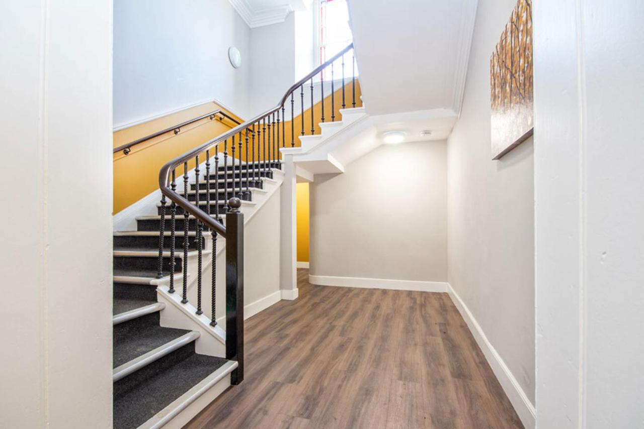 Flat 3 Barron House Apartment แนร์น ภายนอก รูปภาพ